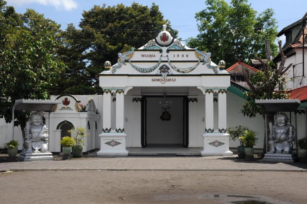 Hotel Batik Yogyakarta Kültér fotó
