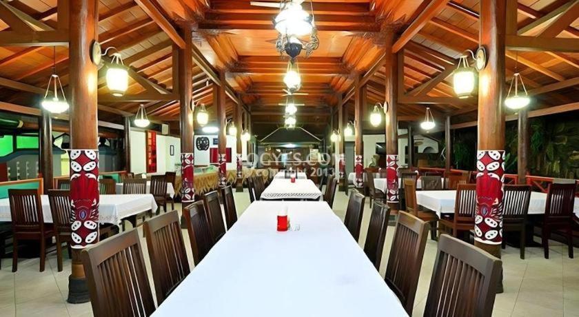 Hotel Batik Yogyakarta Kültér fotó