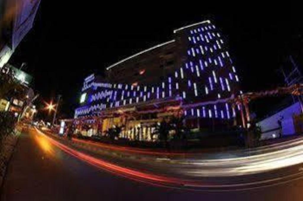 Hotel Batik Yogyakarta Kültér fotó